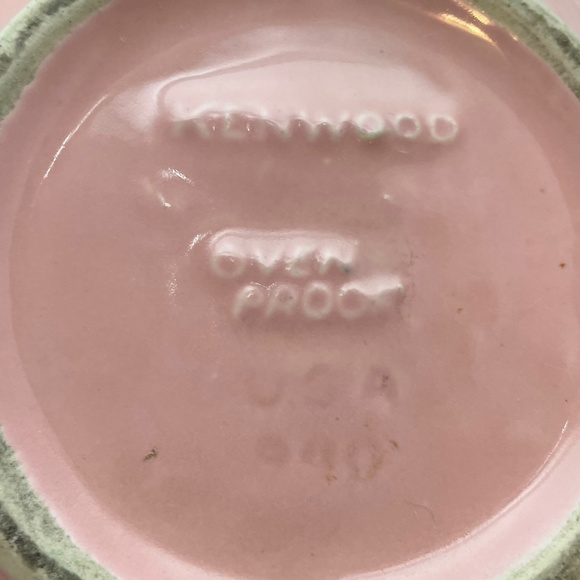 vintage Batter bowl with lid, Shawnee pottery bowl, Kenwood line - Picture 12 of 13